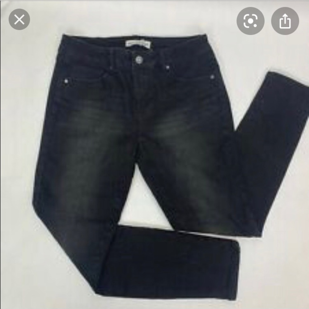 ARTISAN NY BLACK SKINNY JEAN